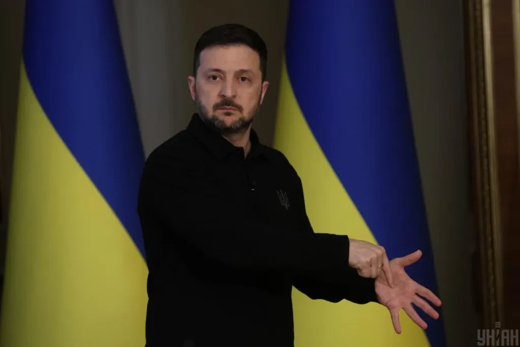 Зеленський у Парижі: “Коаліція охочих” нині виглядає теоретичною, але дасть гарантії безпеки Україні