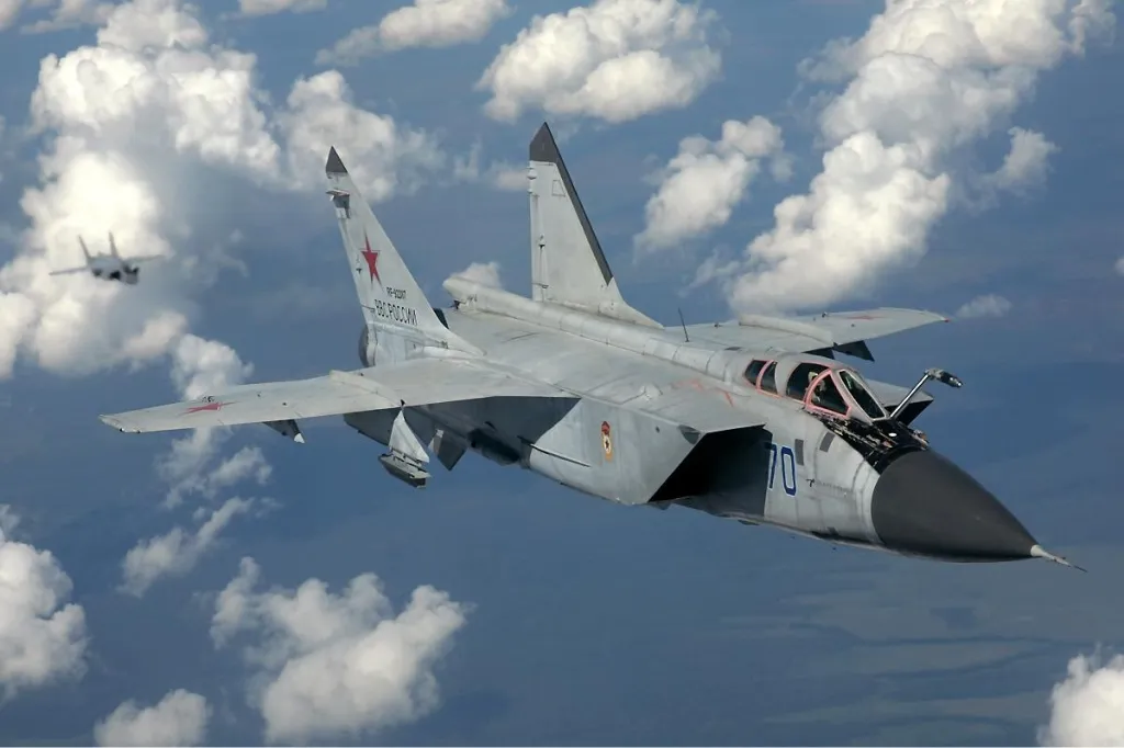 Естонія оприлюднила карту вторгнення російських МіГ-31 у свій повітряний простір