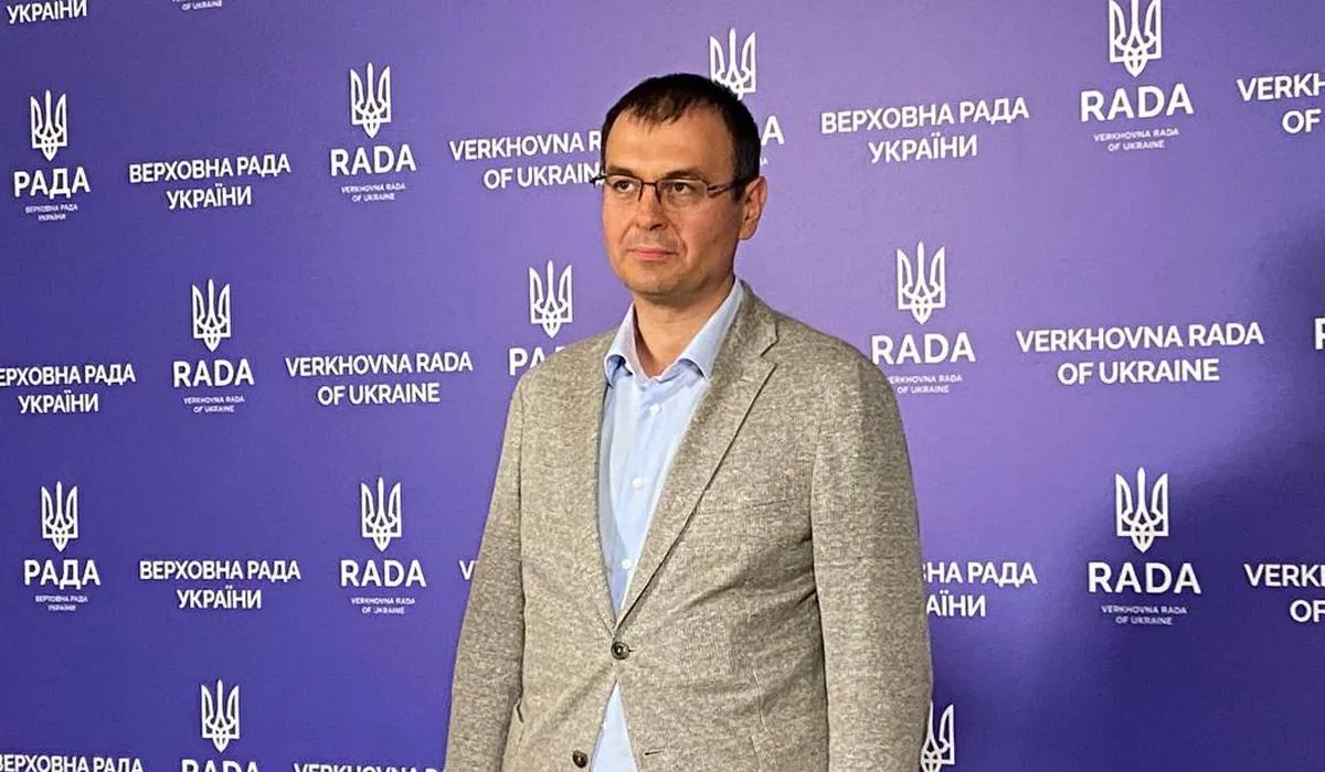 Політолог: Гетманцев, атакуючи прем’єрку Свириденко, загострює внутрішні протиріччя у владі