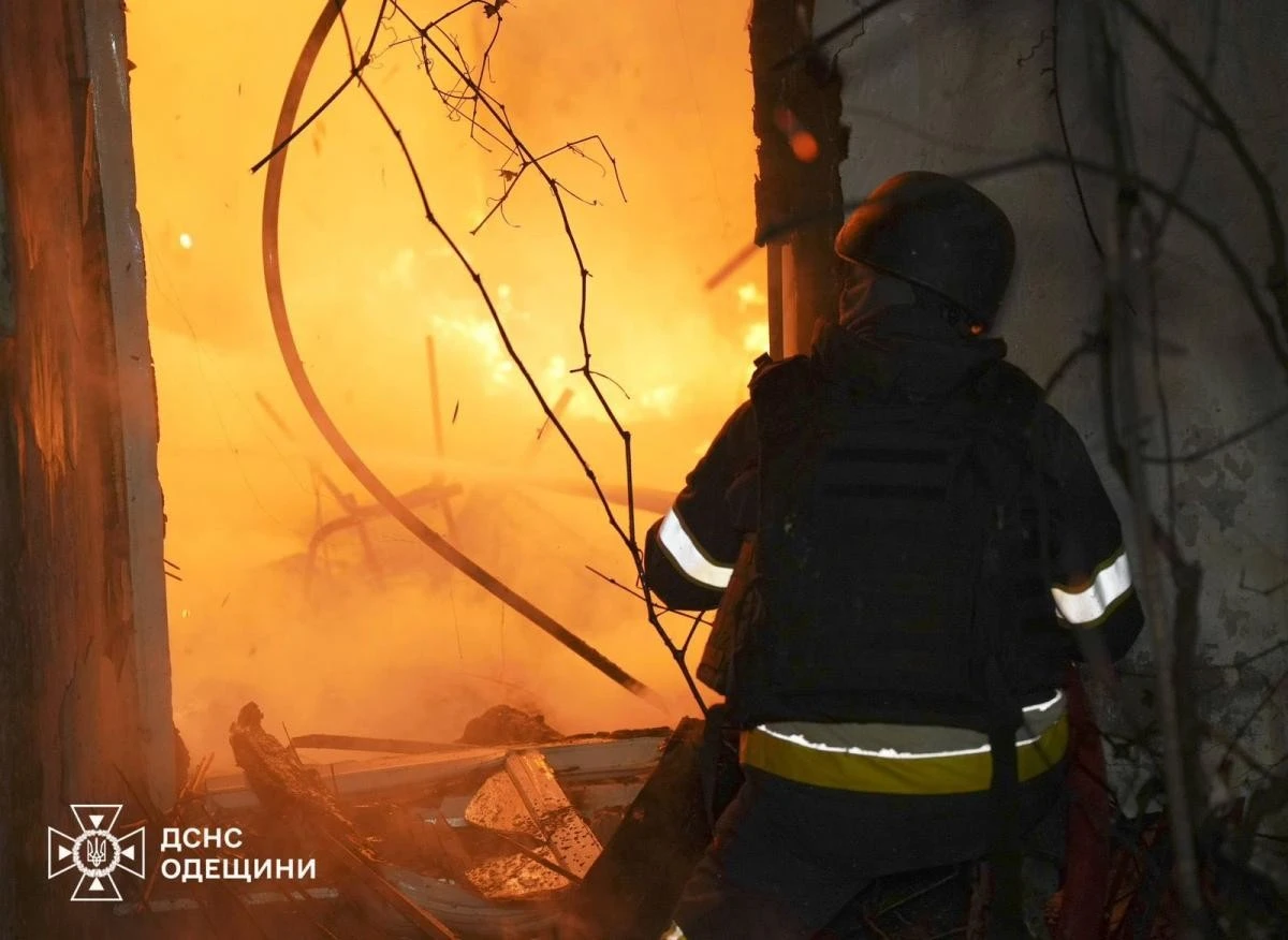 Нічна атака на Одесу: поранені діти, пожежі та масштабні перебої в місті