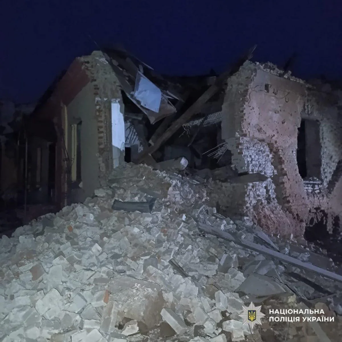 Авіаудар по Ізюму: під завалами загинуло подружжя, місто зазнало серйозних пошкоджень