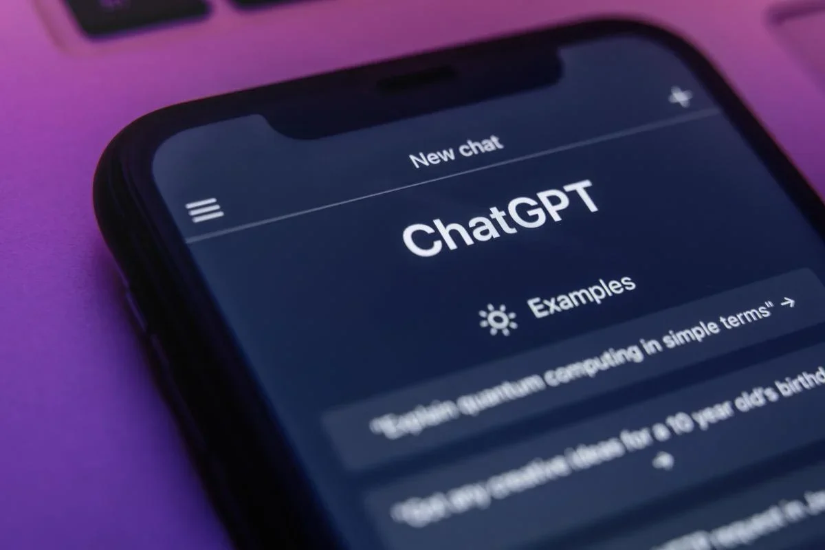 Три літери, що змінили уявлення про ШІ: що насправді приховано в назві ChatGPT