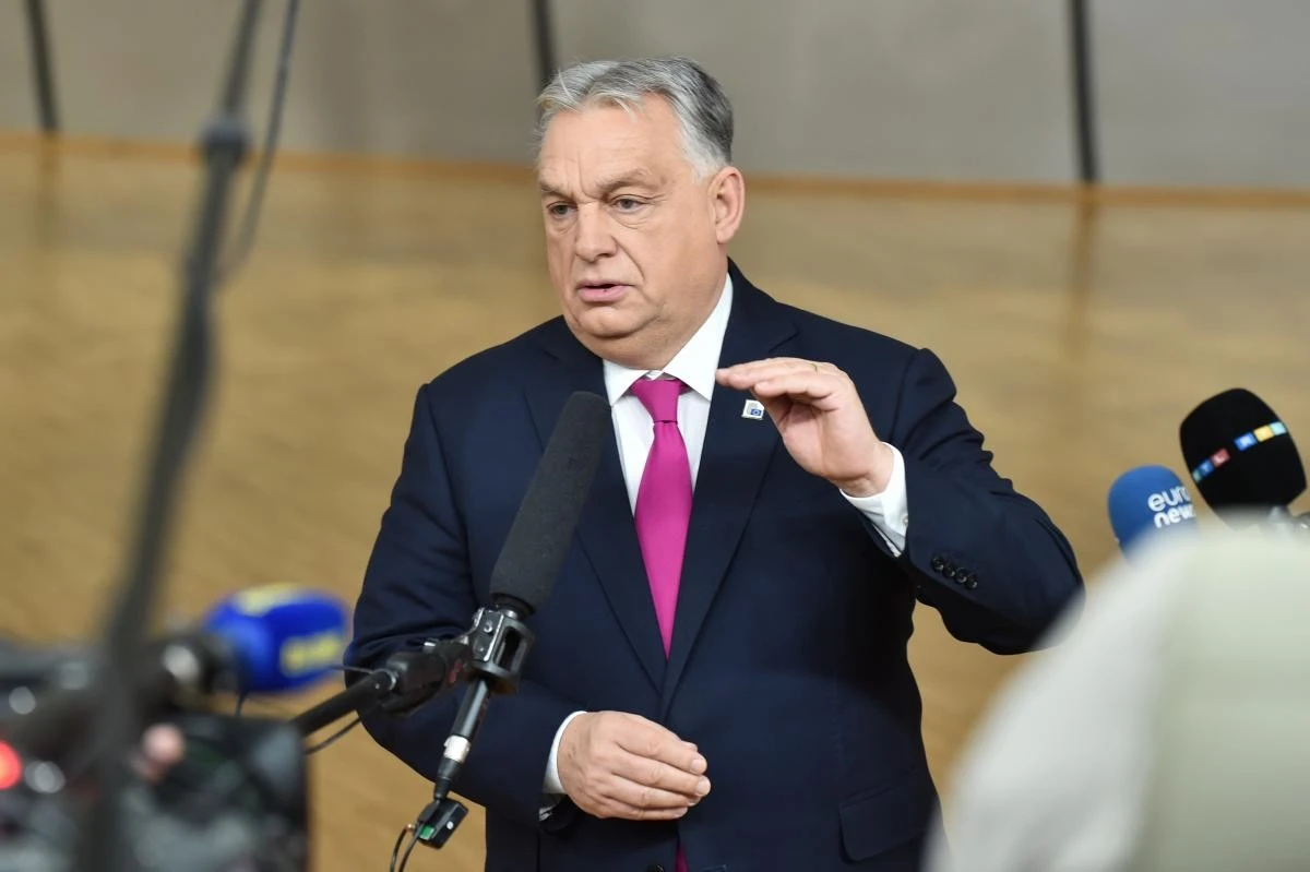 ШІ-страшилка замість аргументів: партія Орбана залякує виборців війною в Україні