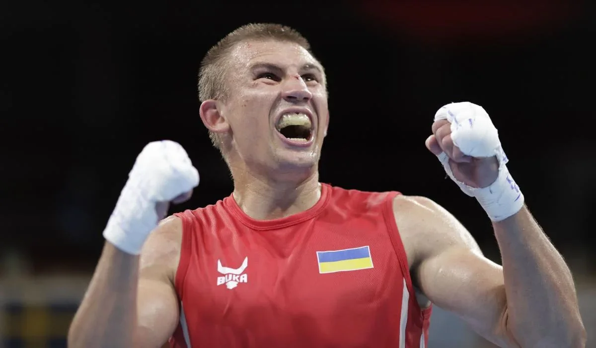 Олімпійський чемпіон Хижняк дебютує у професійному боксі: визначено першого опонента