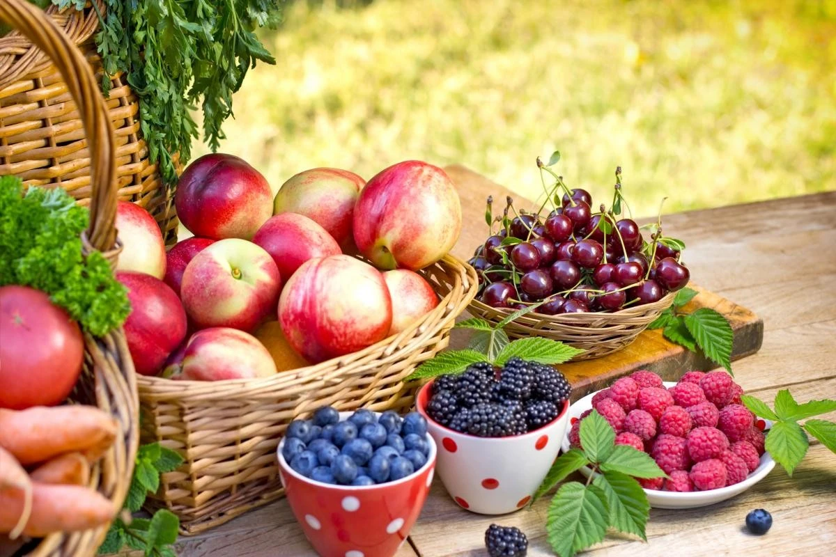 Небезпека на тарілці: як агрохімія в продуктах руйнує імунітет