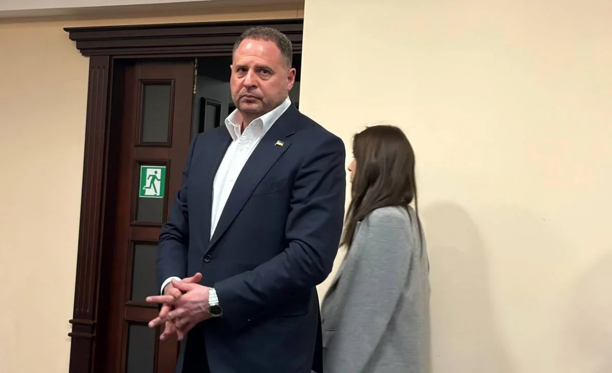 Справа Єрмака: глава МЗС прокоментував наявність чотирьох дипломатичних паспортів у колишнього посадовця